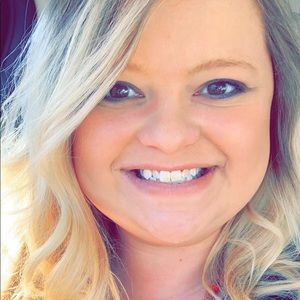 Meet your Posher, Claya